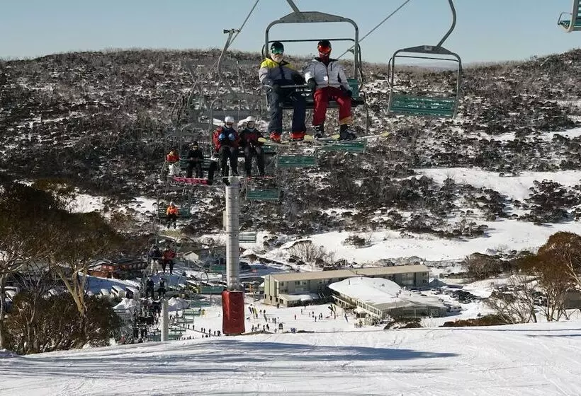 Smiggins Hotel & Chalet Apartments