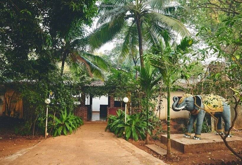 Hospedaria Natures Nest Resort