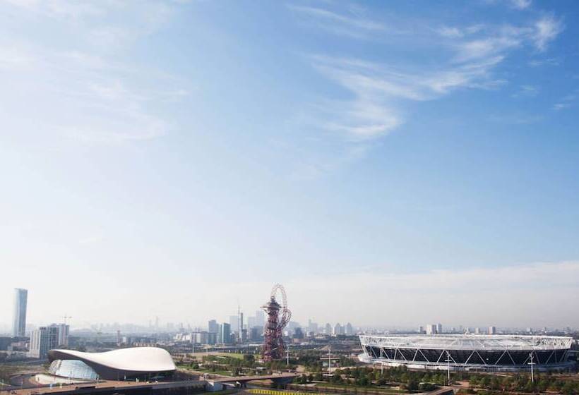 ユースホステル Vibrant Rooms For Students Only   London