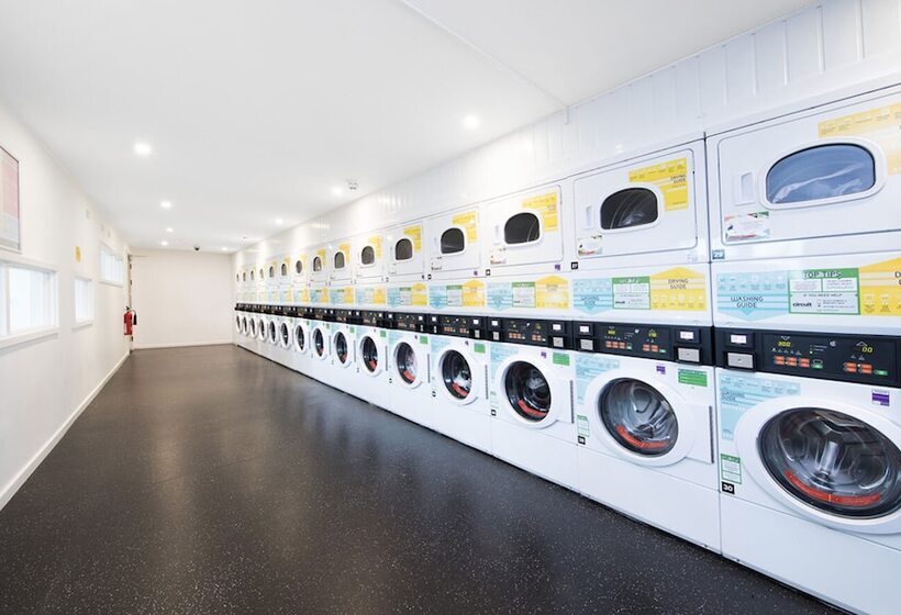 ユースホステル Vibrant Rooms For Students Only   London