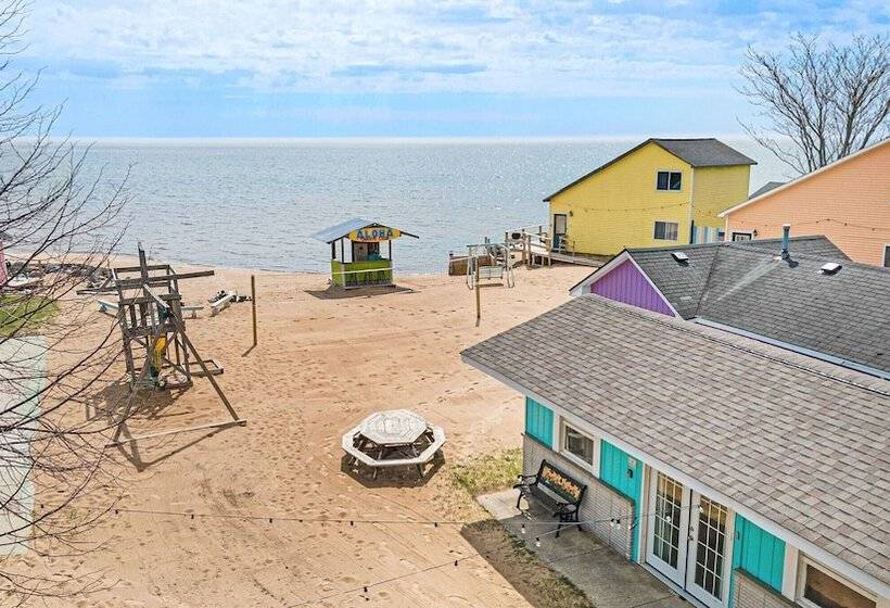 Aloha Beach Club Resort