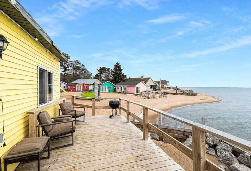 Aloha Beach Club Resort