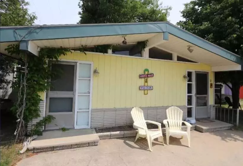 Aloha Beach Club Resort