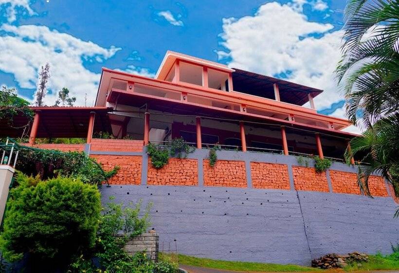 住宿加早餐  Deva Maani Coorg Nature Holiday