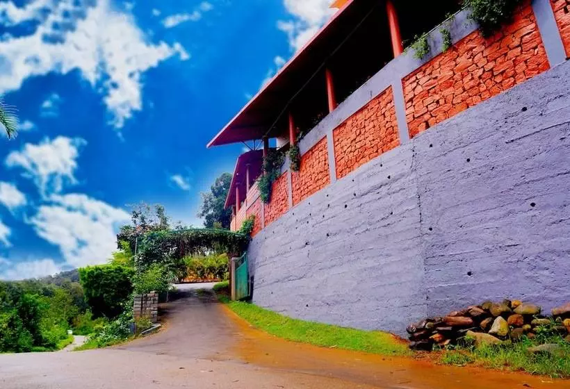 Aamiaismajoitus (B&B) Deva Maani Coorg Nature Holiday