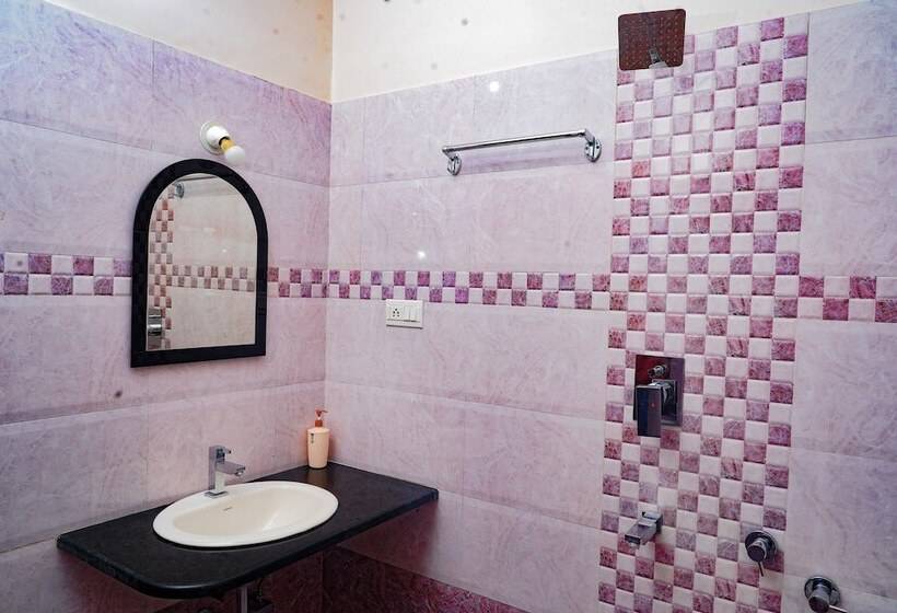 住宿加早餐  Deva Maani Coorg Nature Holiday