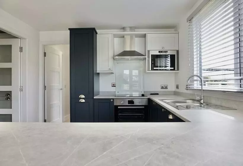 Castle View Chalet By Clonlum Cottages