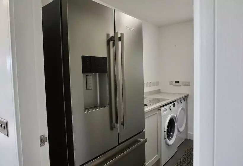 Castle View Chalet By Clonlum Cottages