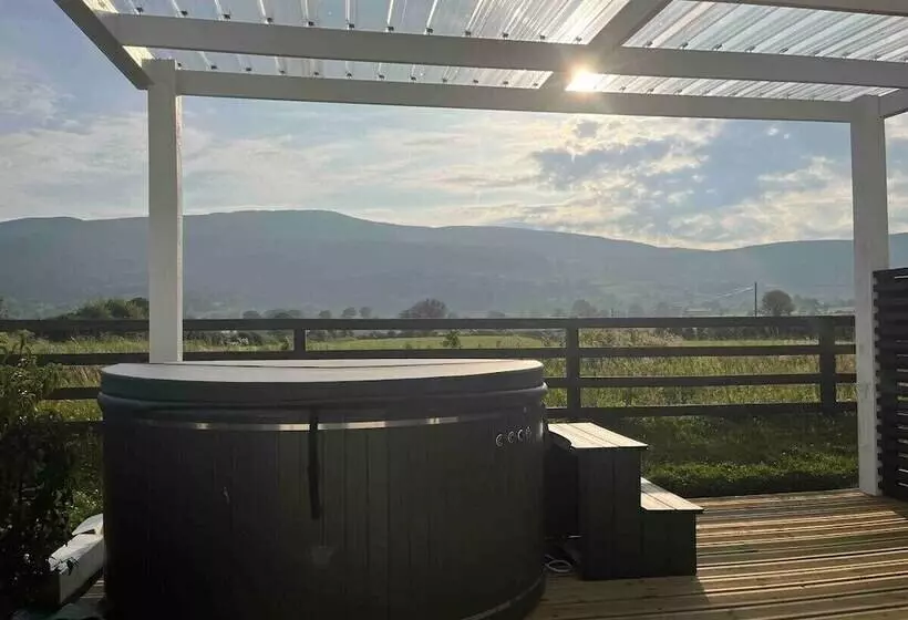 Castle View Chalet By Clonlum Cottages