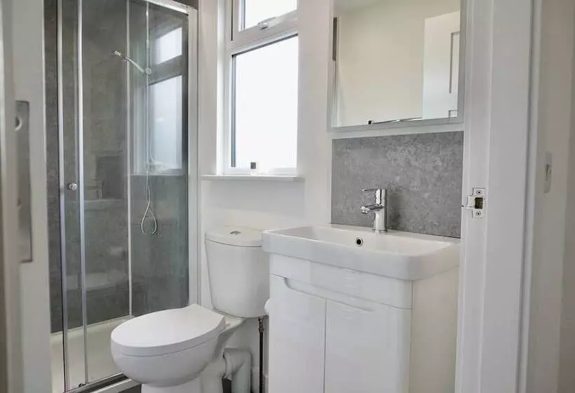 Castle View Chalet By Clonlum Cottages