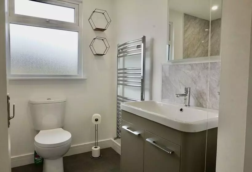 Castle View Chalet By Clonlum Cottages