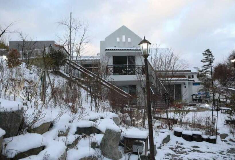 Damyang Saint Paul De Vence Pension