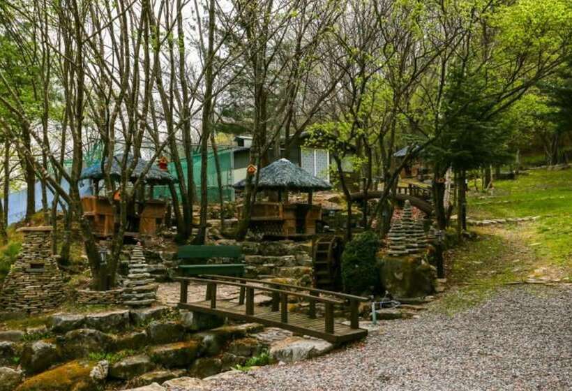 Geumdanggyegok Blue Mountain Pension
