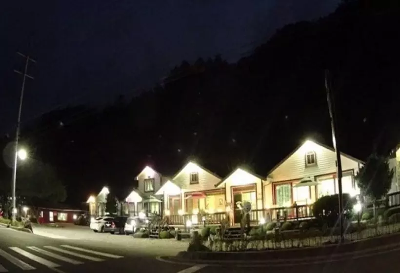 Geumdanggyegok Blue Mountain Pension