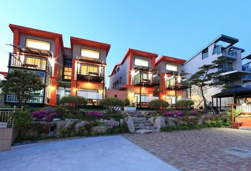 Gyeongju Beverly Hills Pension