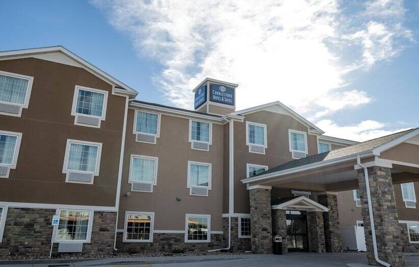 Cobblestone Hotel & Suites Lamar