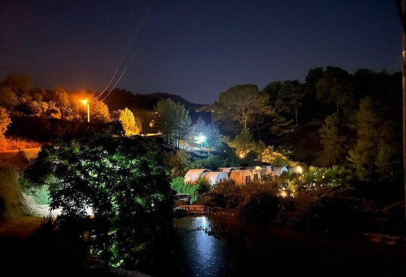 هتل Evergreen Glamping