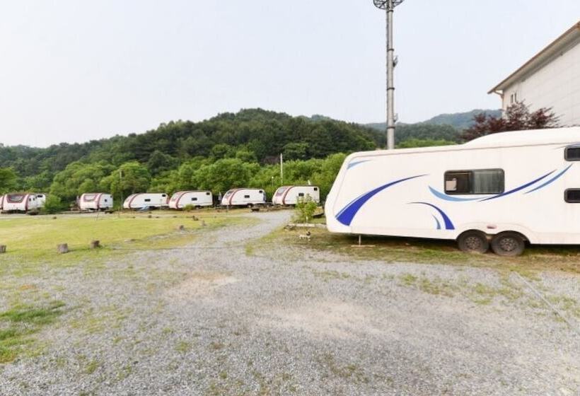 Hotel Gapyeong Holiday Caravan Park Pension