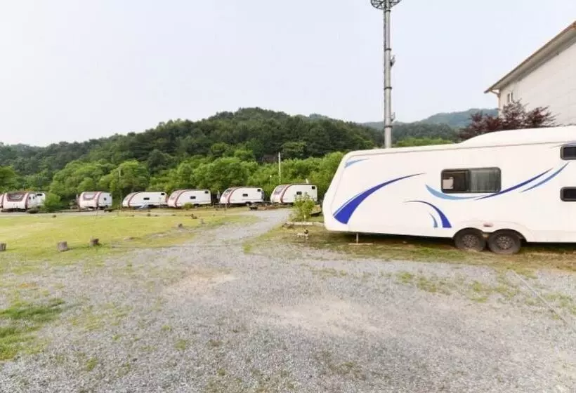 Hotelli Gapyeong Holiday Caravan Park Pension