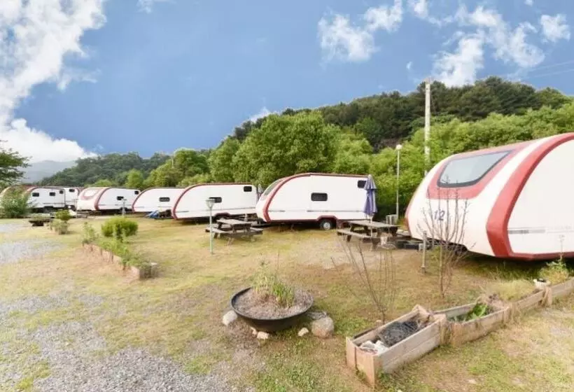 Hotelli Gapyeong Holiday Caravan Park Pension