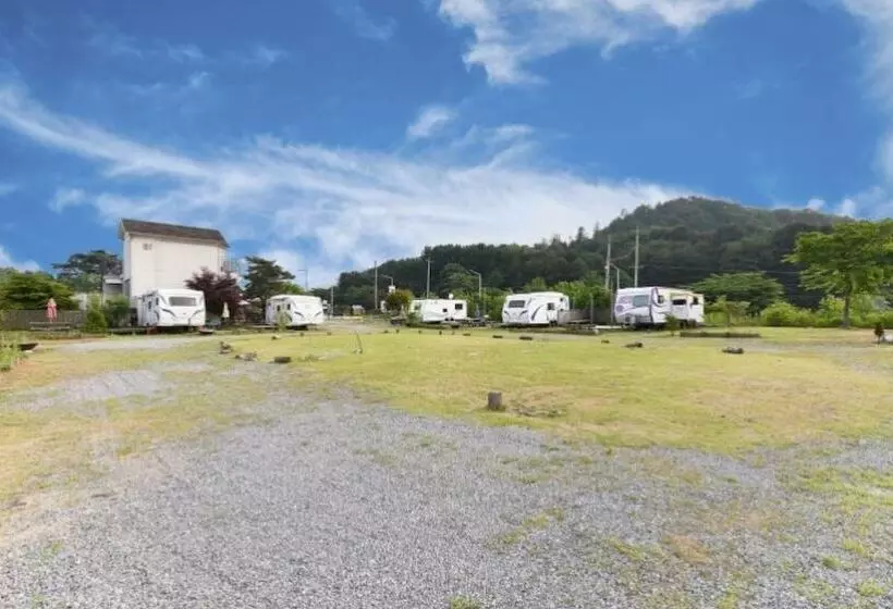 Hotelli Gapyeong Holiday Caravan Park Pension