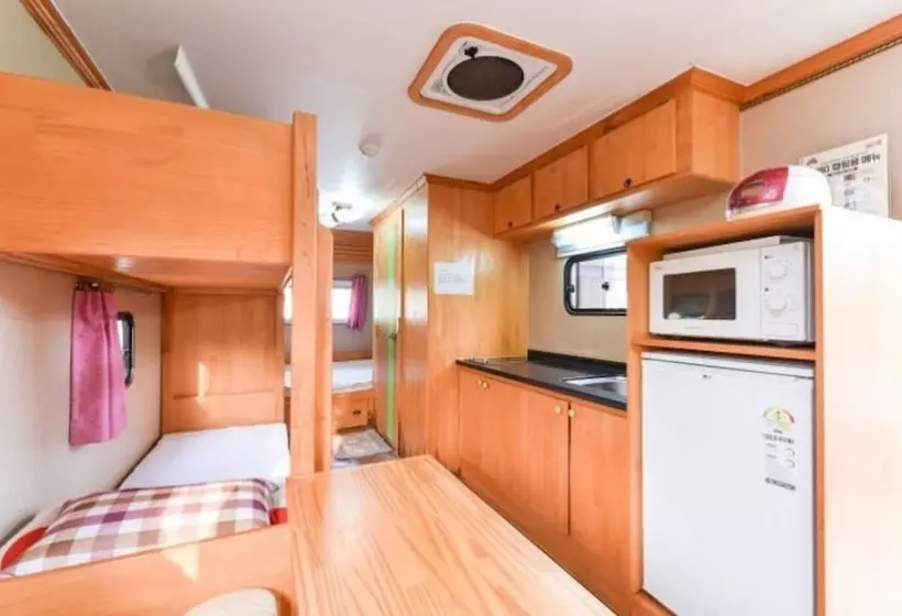 Hotelli Gapyeong Holiday Caravan Park Pension