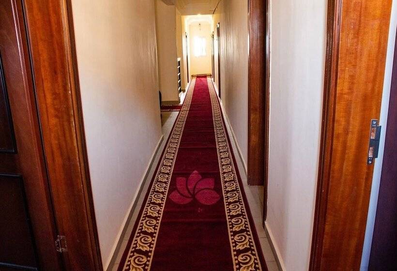 هتل La Rochelle Hôtel