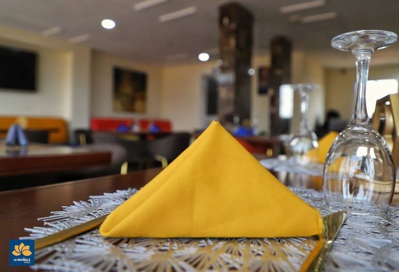 هتل La Rochelle Hôtel