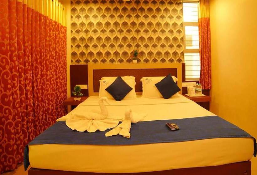 בית מלון כפרי Lumino Rainbow Munnar