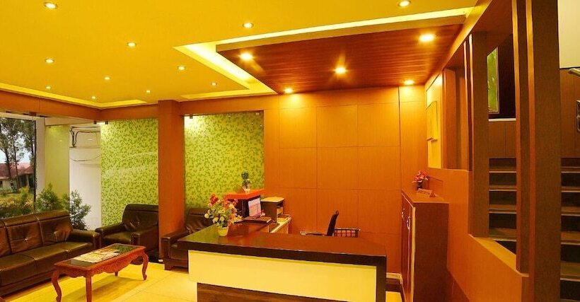 בית מלון כפרי Lumino Rainbow Munnar