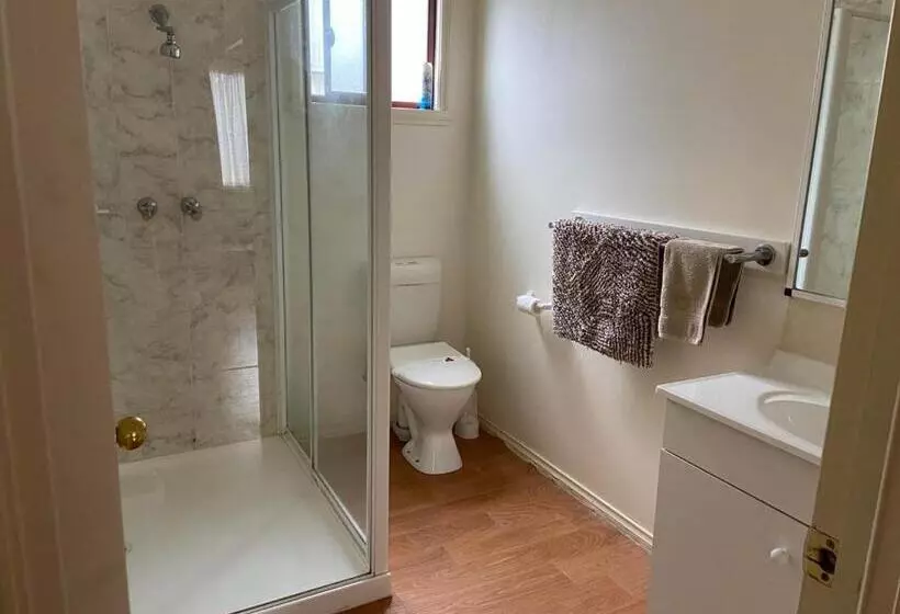 Hotelli Mansfield Lakeside