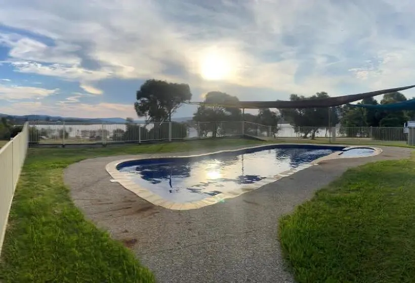 ホテル Mansfield Lakeside