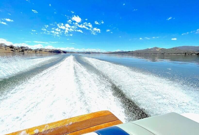 בית מלון כפרי Mansfield Lakeside