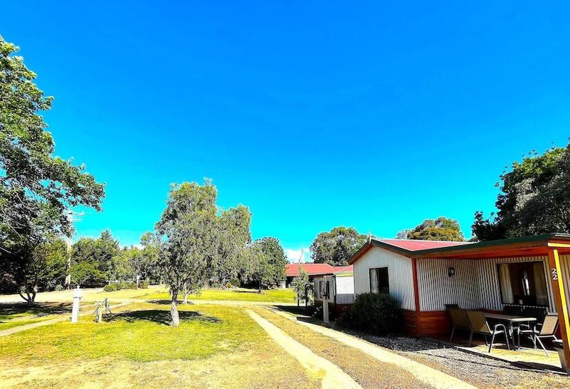 בית מלון כפרי Mansfield Lakeside