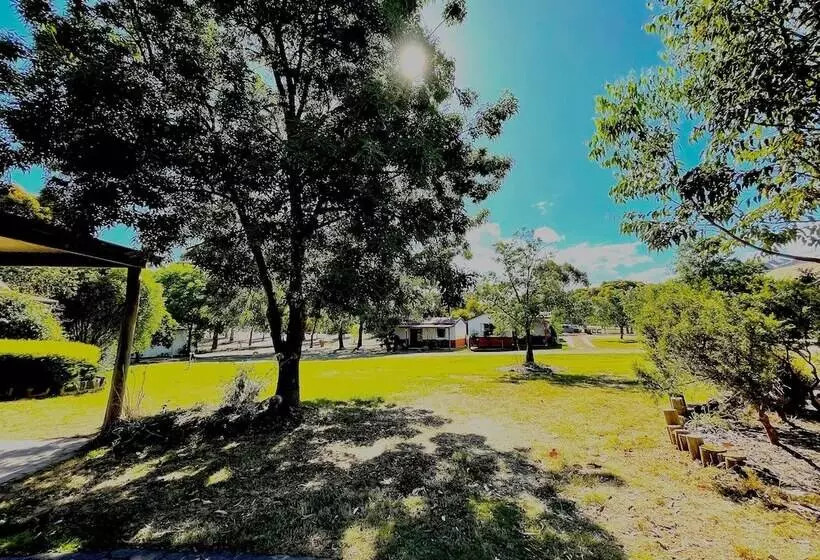 Hotelli Mansfield Lakeside