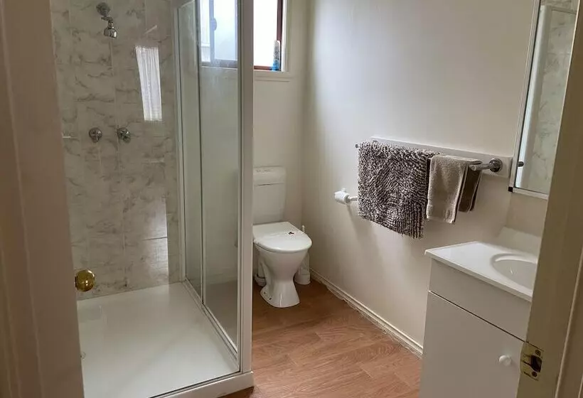 Hotelli Mansfield Lakeside