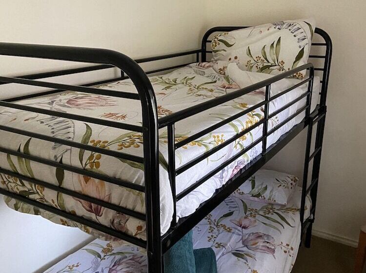 בית מלון כפרי Mansfield Lakeside