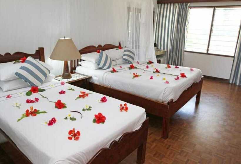 هتل Mnarani Beach Club