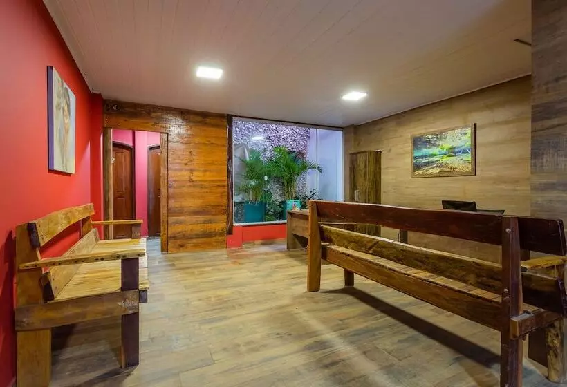 ホテル Pousada Salomé