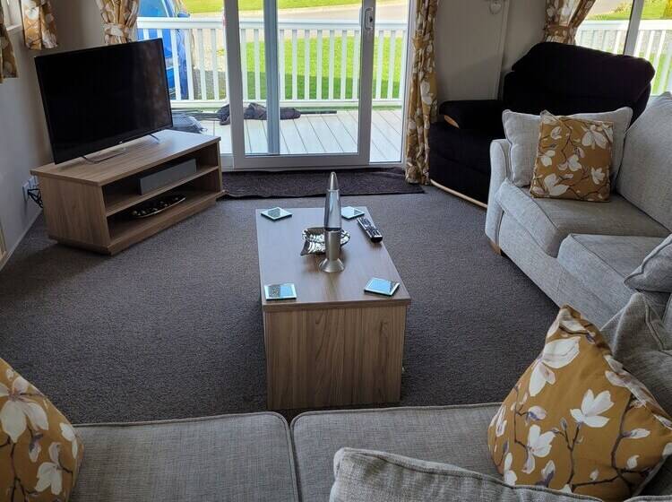 בית מלון כפרי Remarkable 3 Bed House In Hull