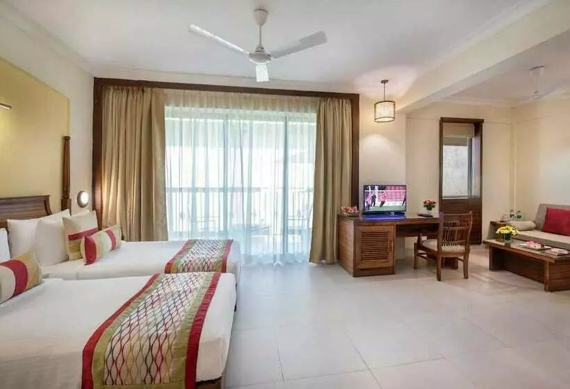 ホテル Sea Breeze Sarovar Portico Varca Goa