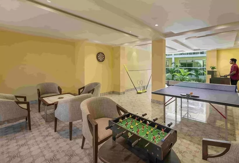 ホテル Sea Breeze Sarovar Portico Varca Goa