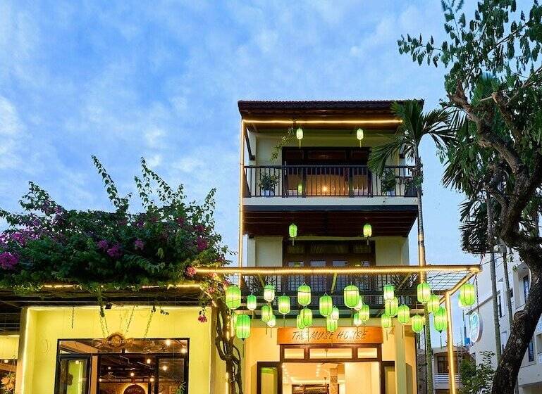 هتل The Muse House