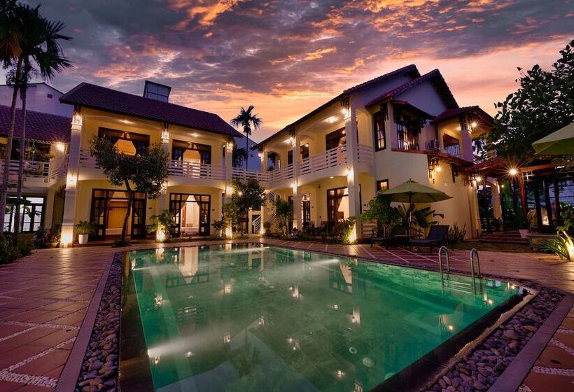 هتل The Muse House