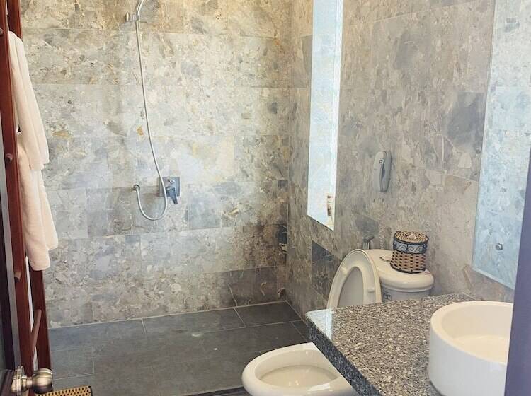 هتل The Muse House