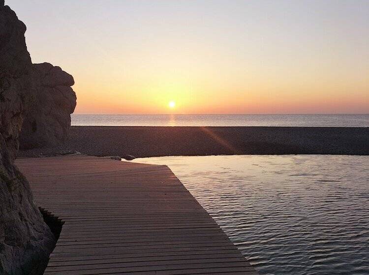 هتل Zakkum Pansiyon