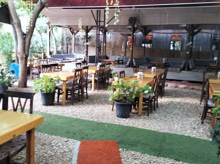 هتل Zakkum Pansiyon