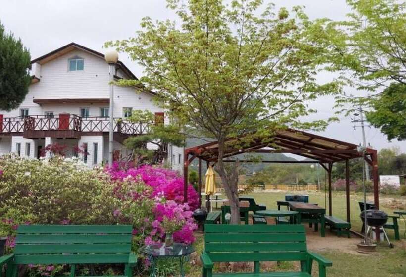 Jecheon Dream Lake Pension