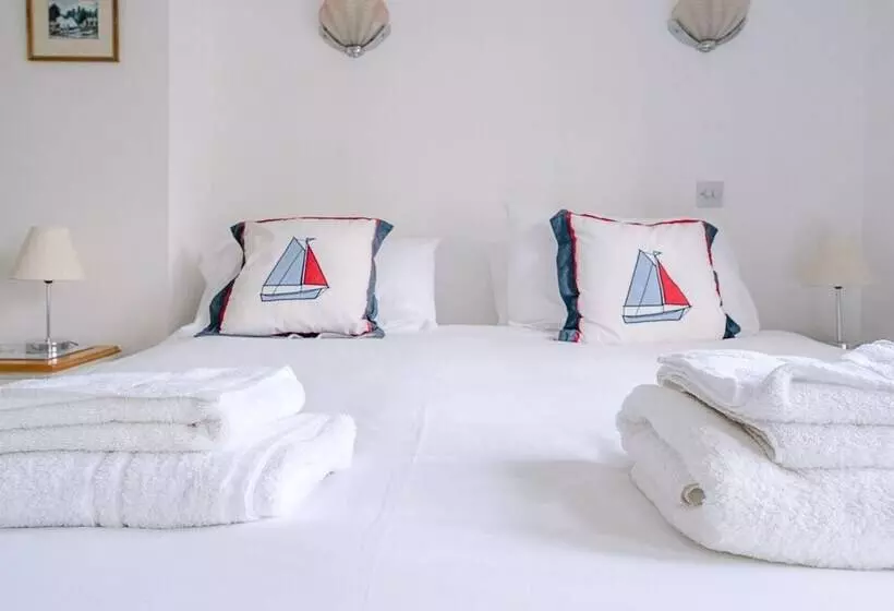 Longshore, Aldeburgh