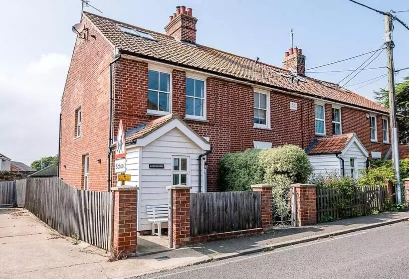 Longshore, Aldeburgh